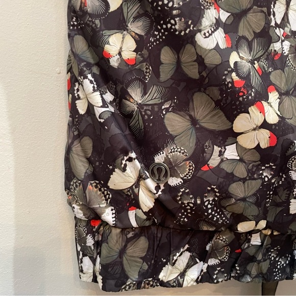 Lululemon Athletica reversible Floral Puffer Vest - Picture 3 of 8